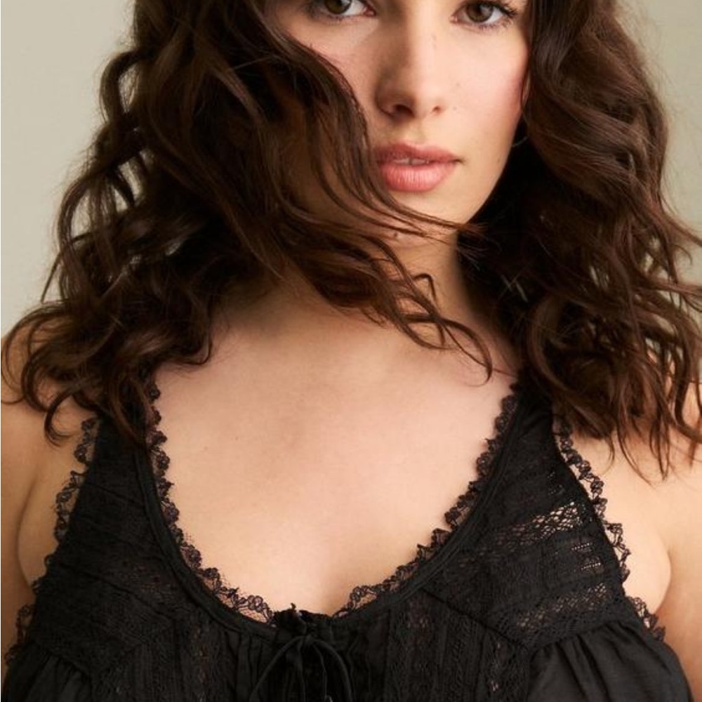 Torrid Festi Lace Tie Front Tank - Picture 3 of 5